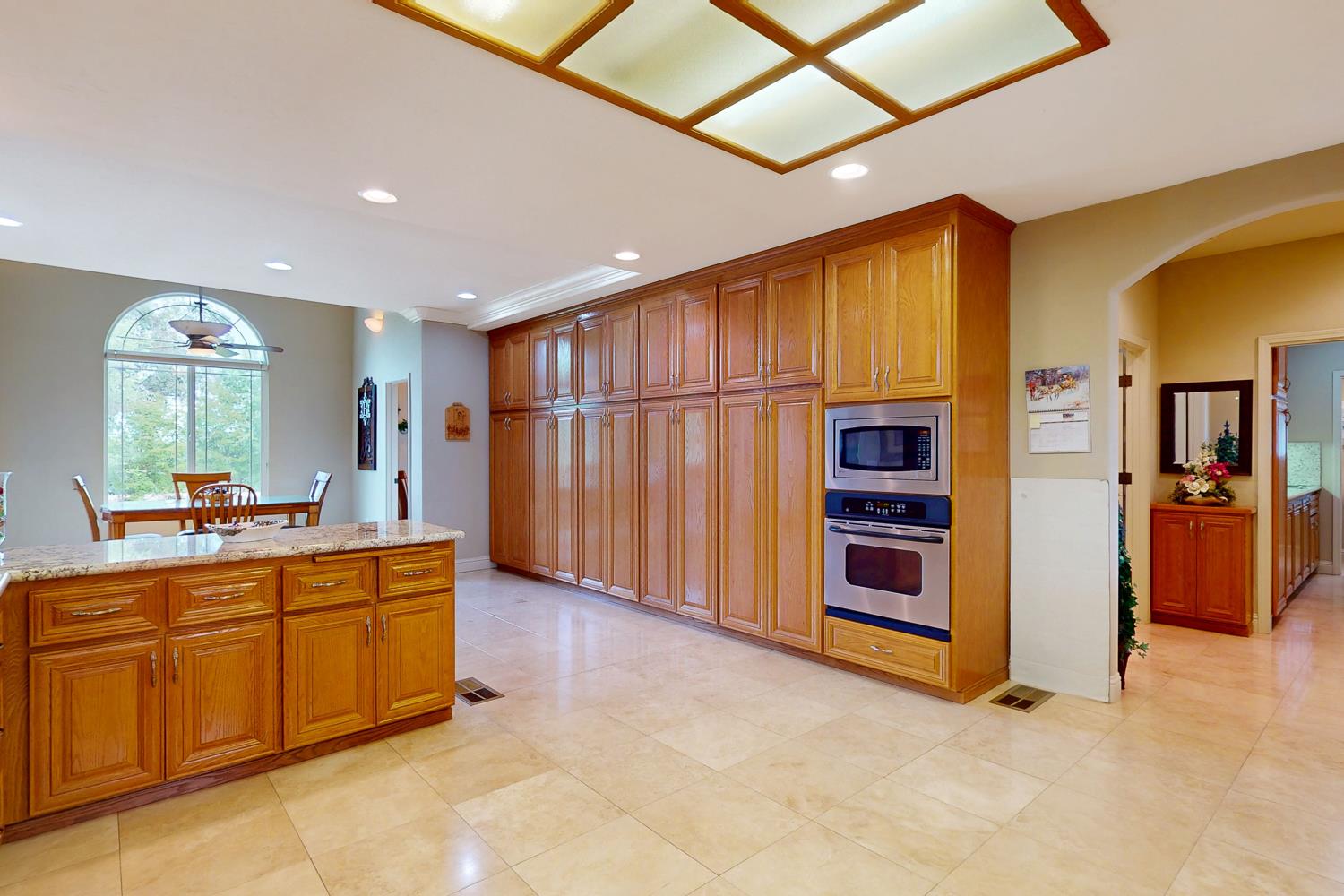6640 Harrington Arbuckle CA 95912
