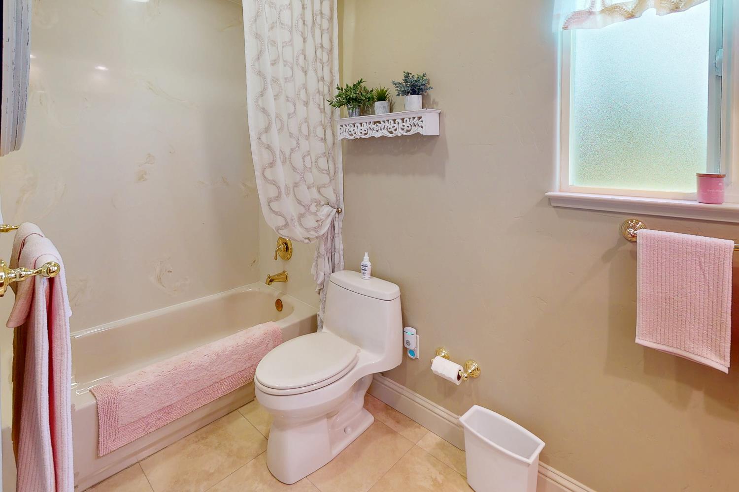 6640 Harrington Arbuckle CA 95912