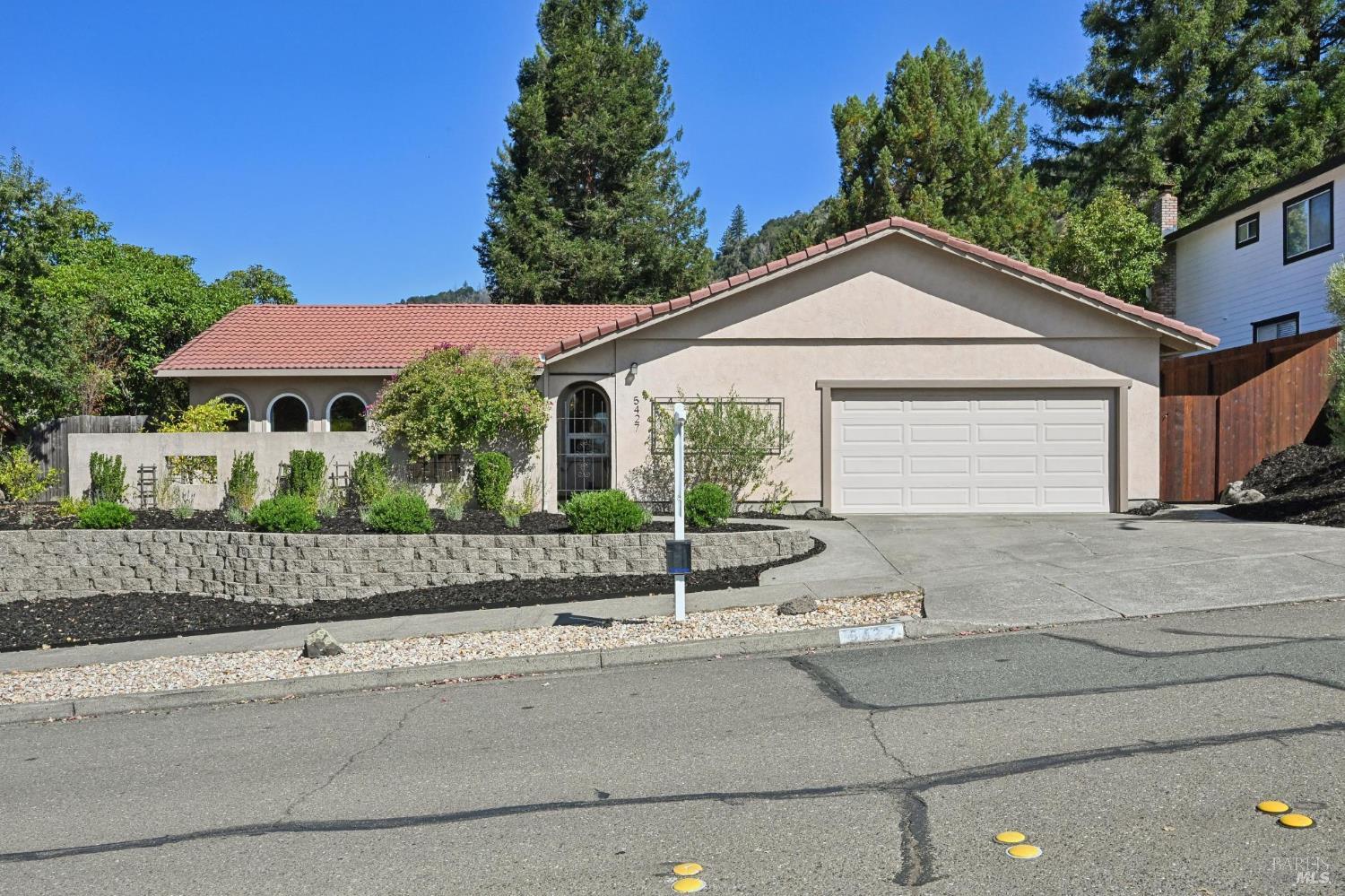 5427 Yerba Buena Road Santa Rosa CA 95409