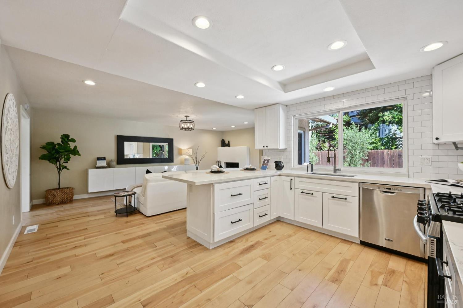 5427 Yerba Buena Road Santa Rosa CA 95409