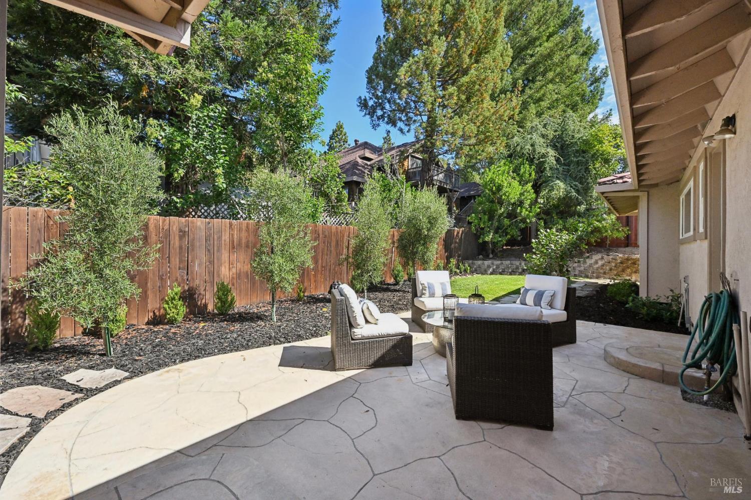 5427 Yerba Buena Road Santa Rosa CA 95409
