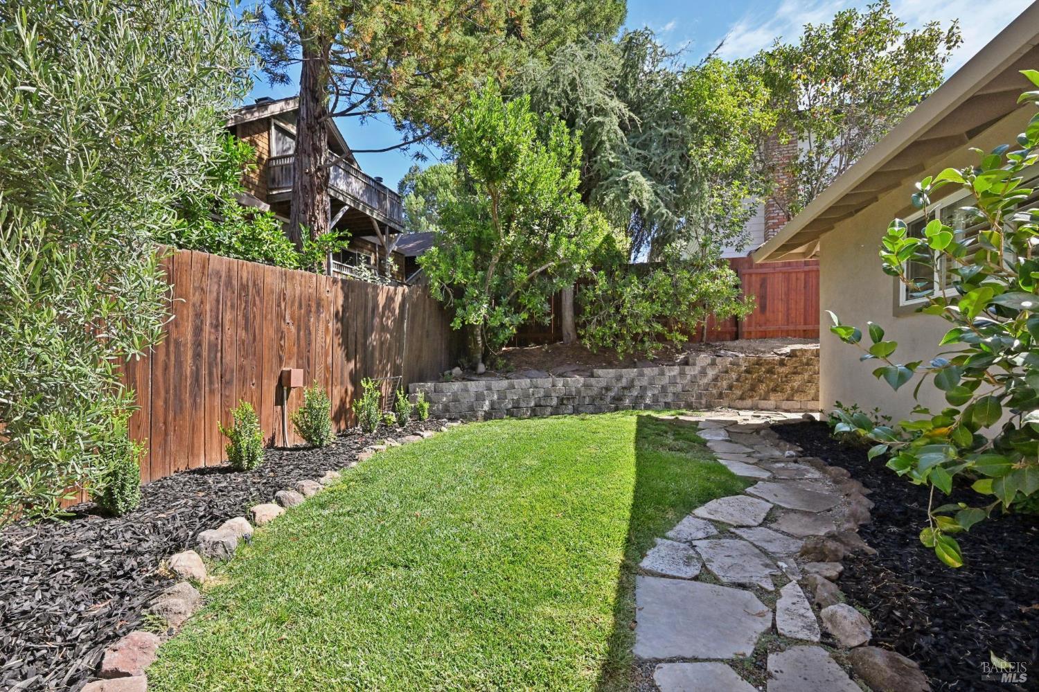 5427 Yerba Buena Road Santa Rosa CA 95409