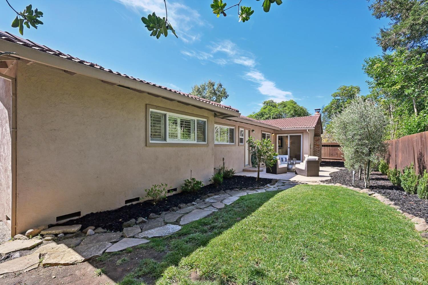 5427 Yerba Buena Road Santa Rosa CA 95409