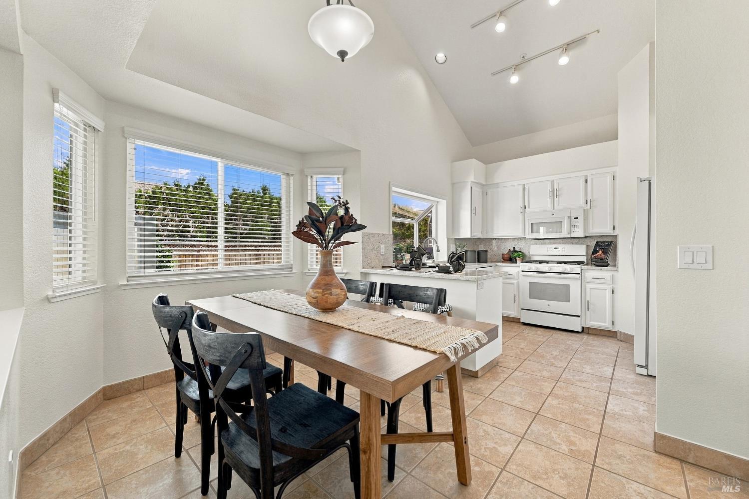 4122 Fireside Court Napa CA 94558