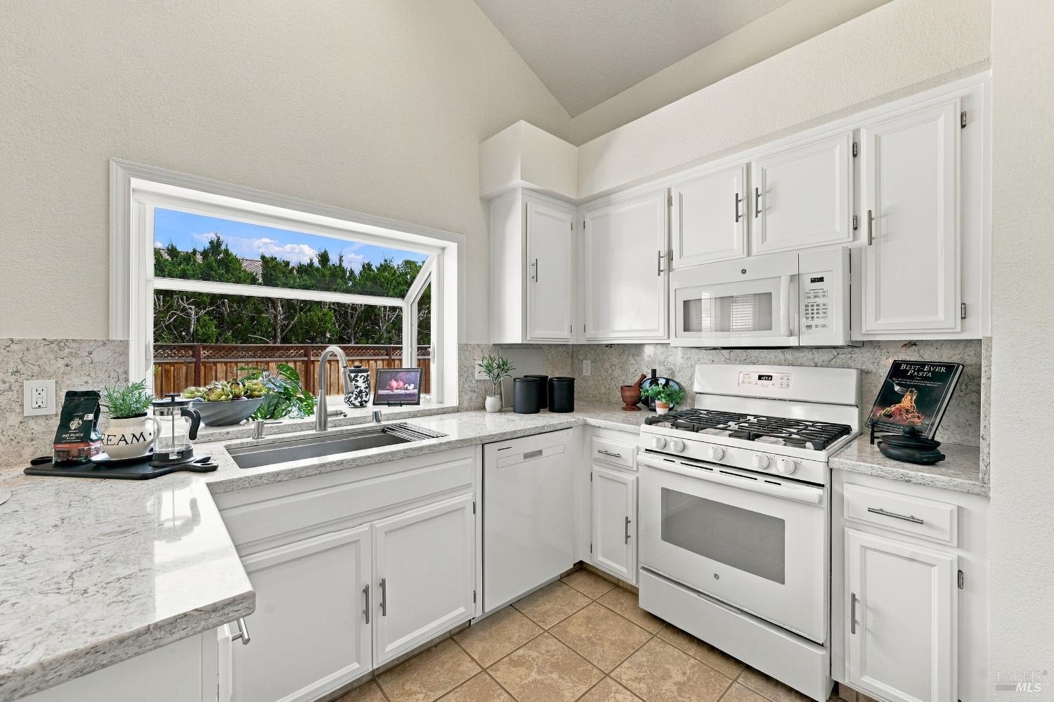 4122 Fireside Court Napa CA 94558