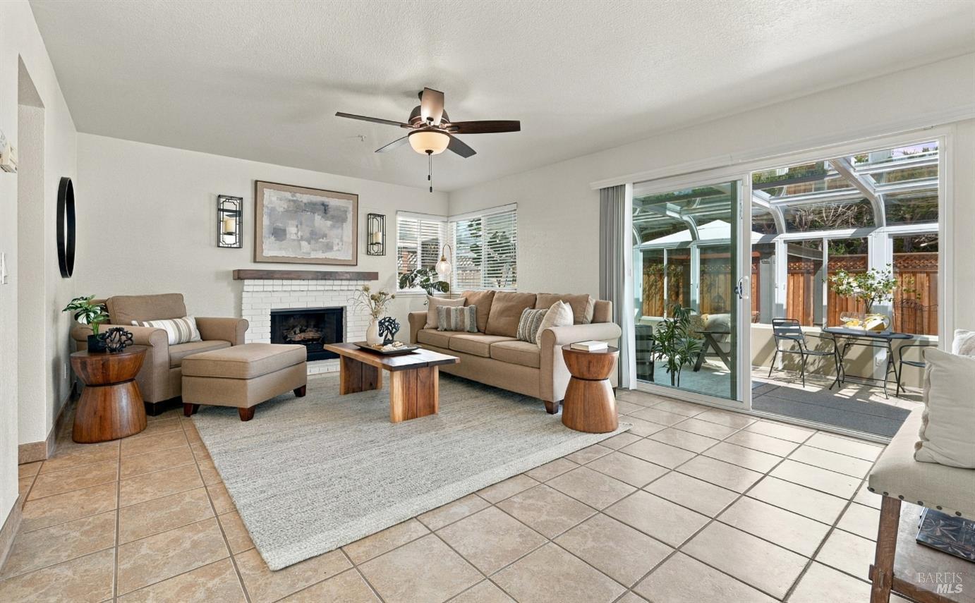 4122 Fireside Court Napa CA 94558