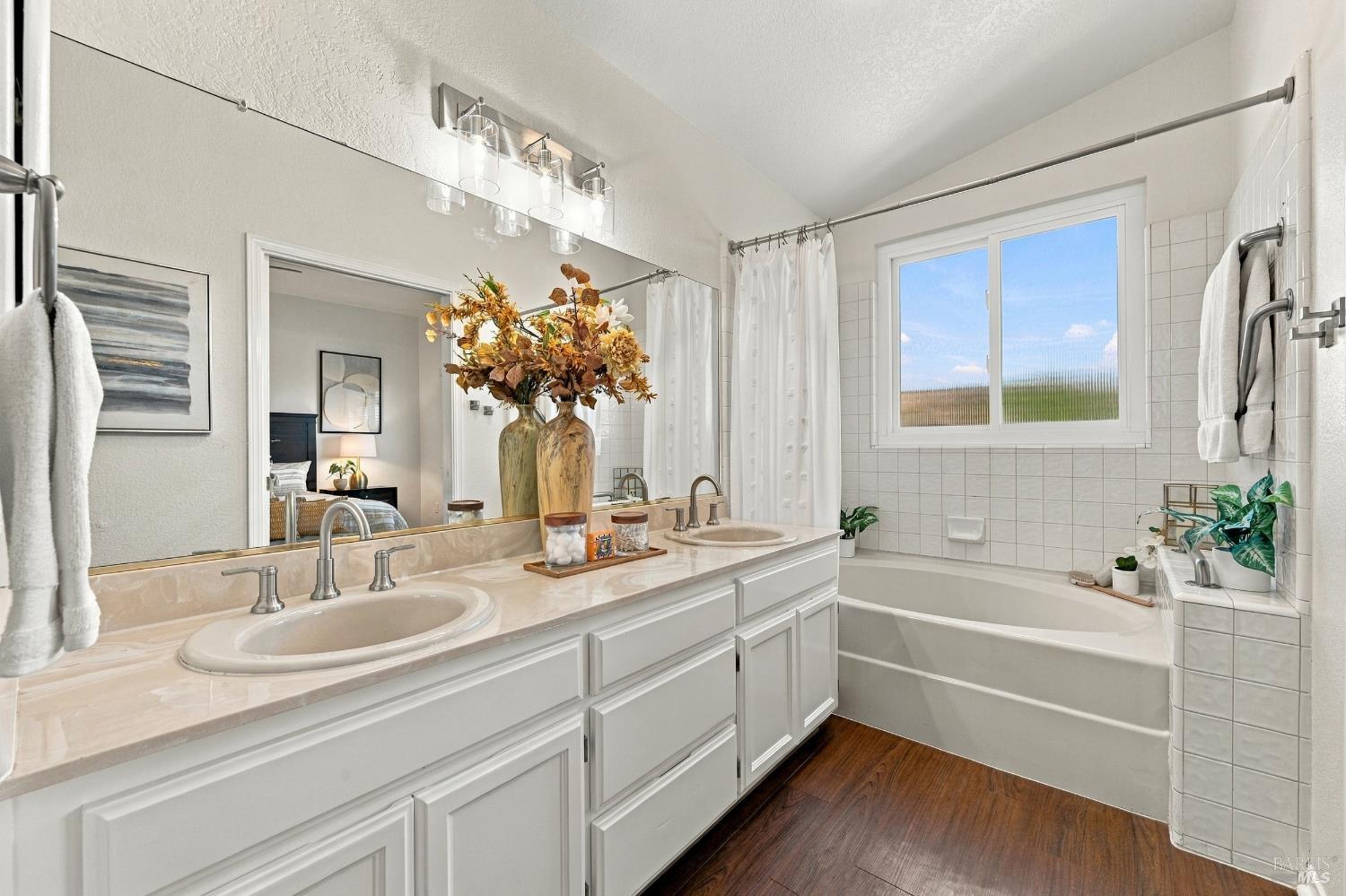 4122 Fireside Court Napa CA 94558