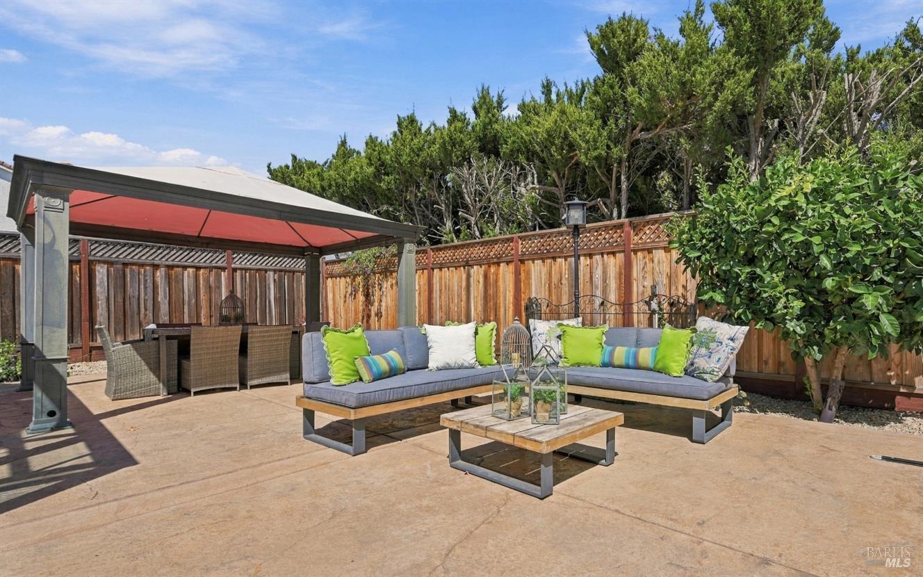 4122 Fireside Court Napa CA 94558