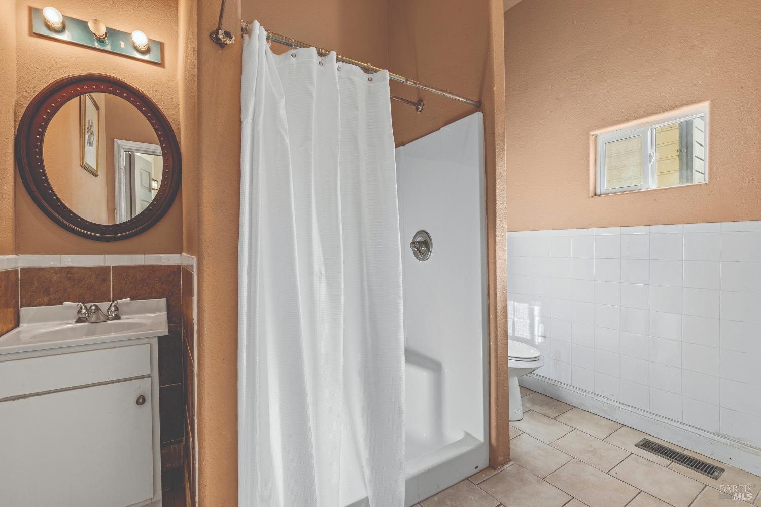 133 W 6th Street Santa Rosa CA 95401