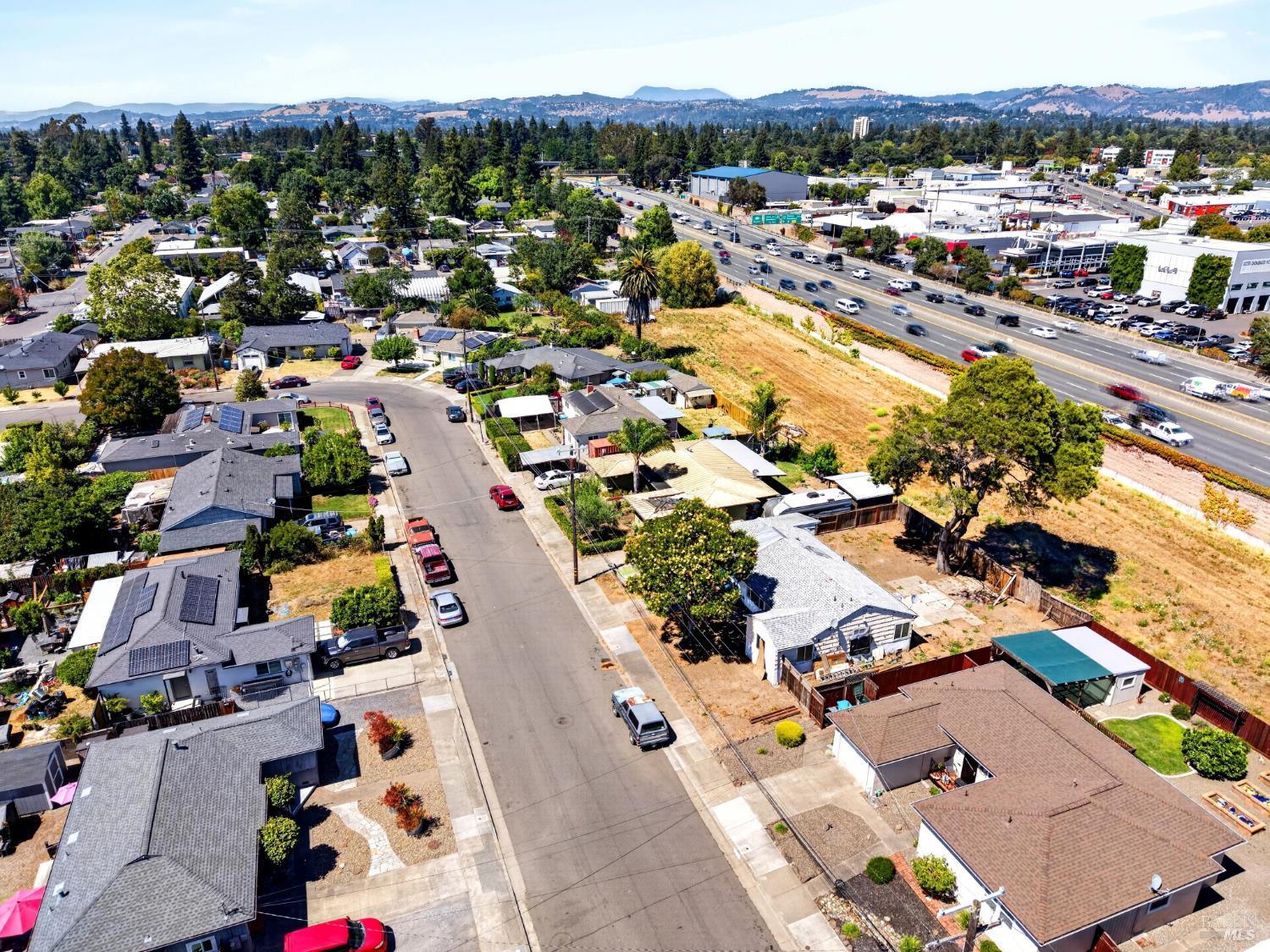 1268 Poplar Street Santa Rosa CA 95407