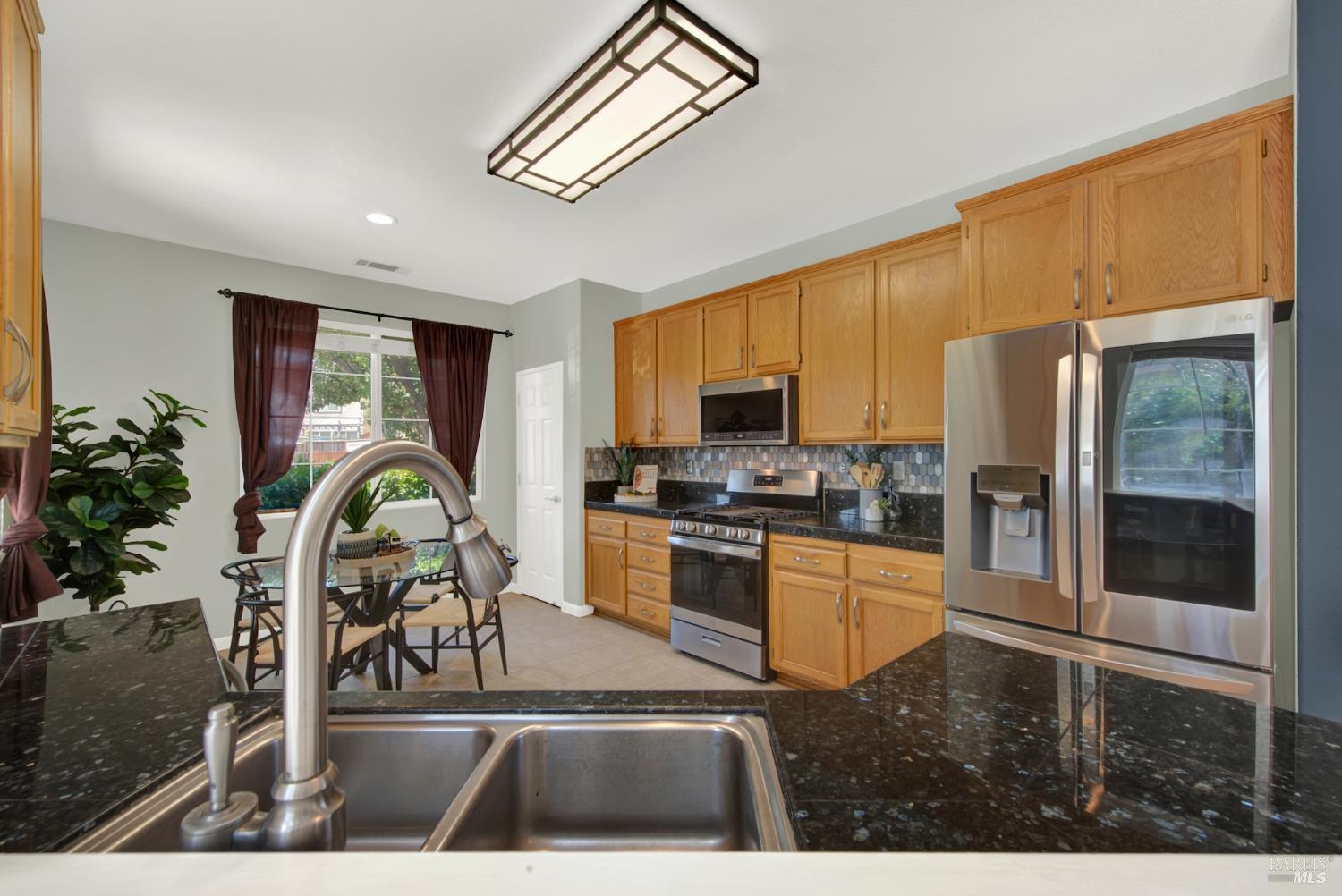 1894 Hummingbird Drive Fairfield CA 94534