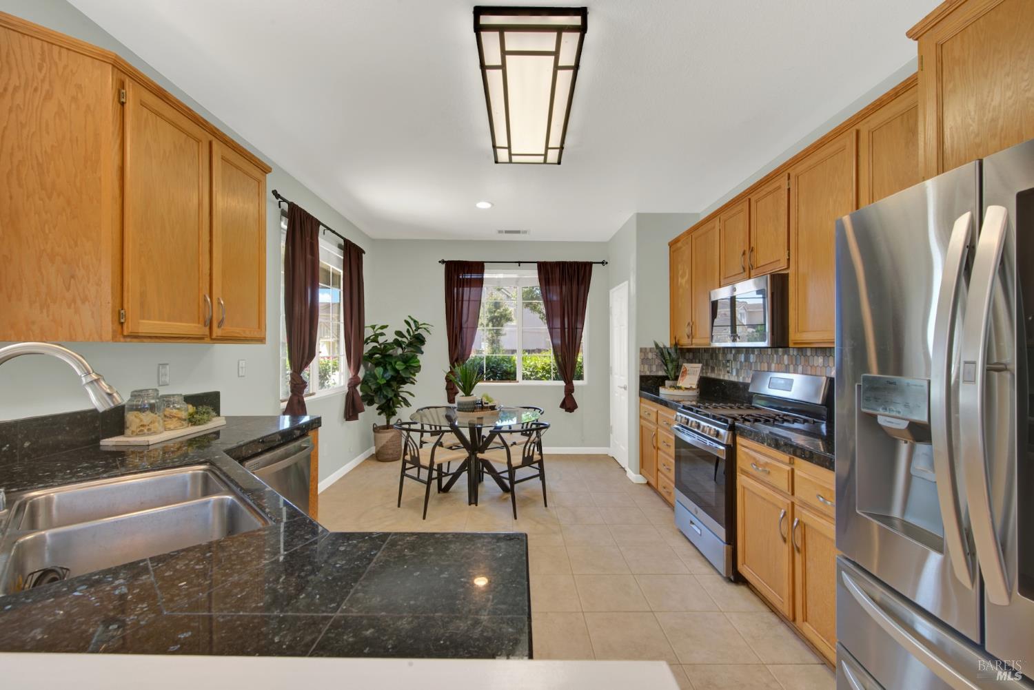 1894 Hummingbird Drive Fairfield CA 94534