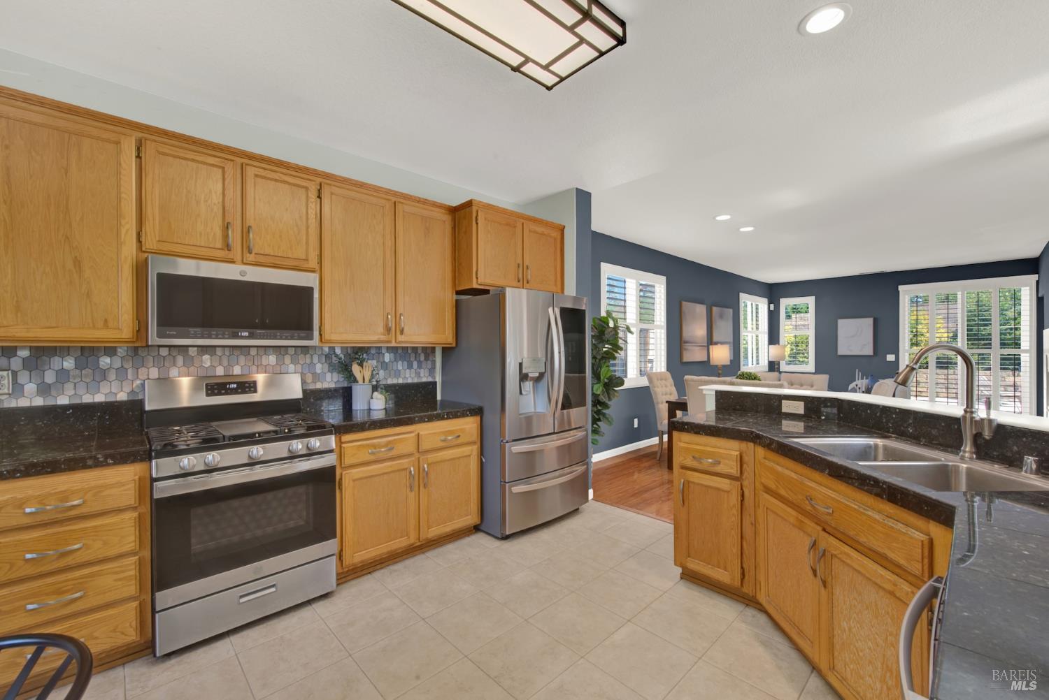 1894 Hummingbird Drive Fairfield CA 94534