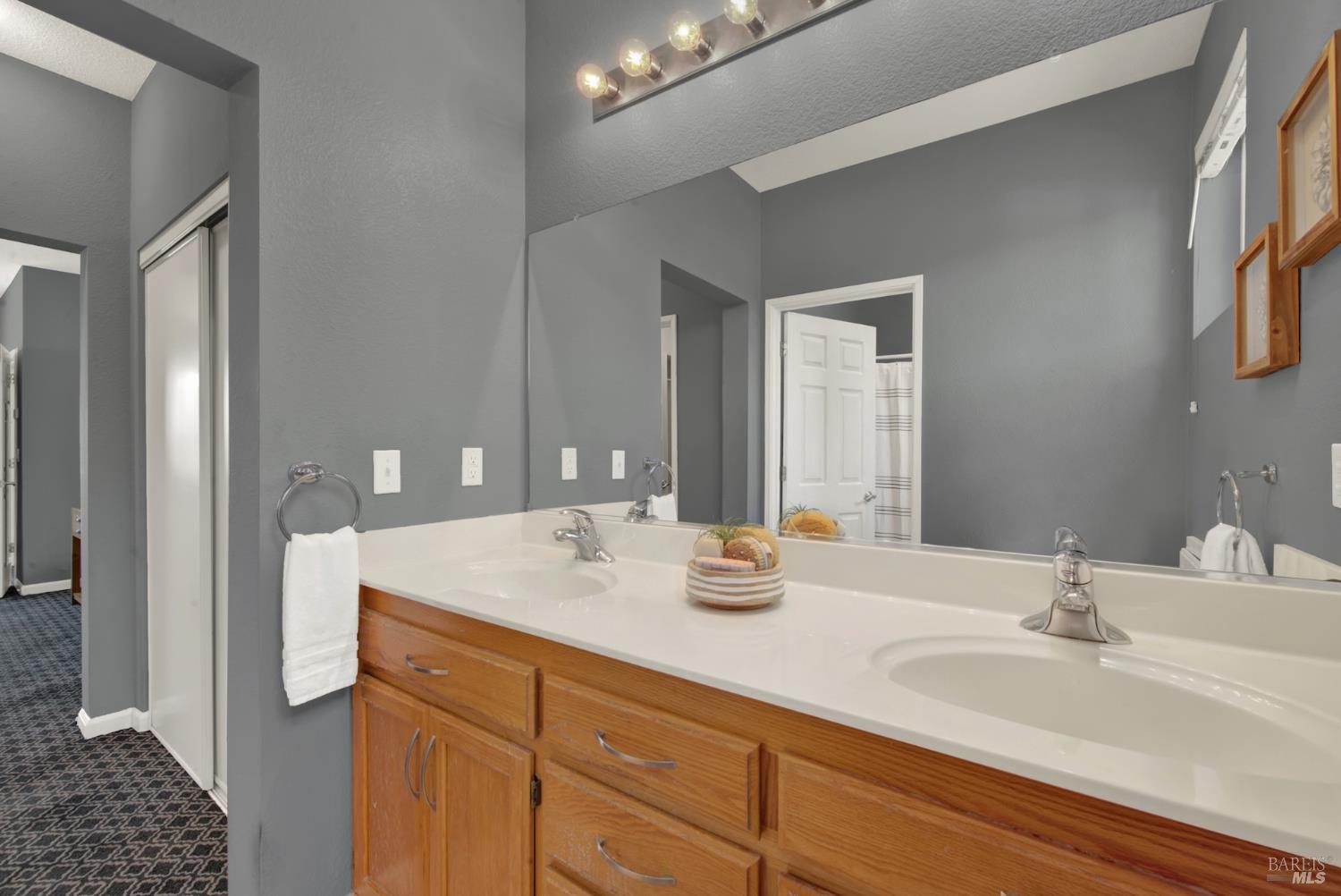 1894 Hummingbird Drive Fairfield CA 94534
