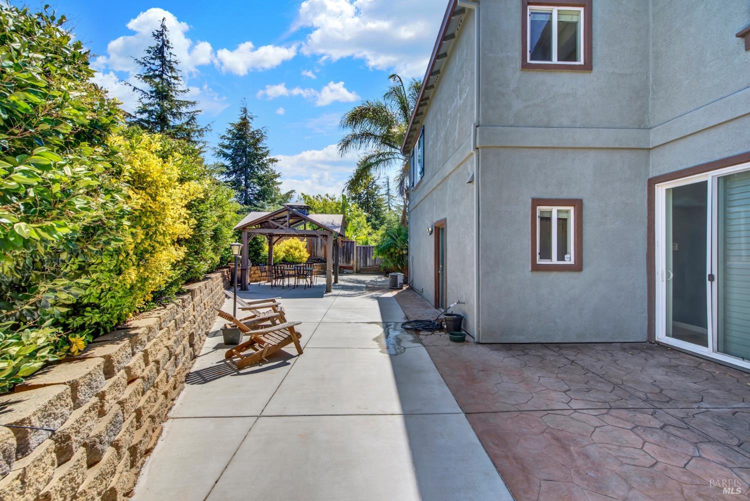 1894 Hummingbird Drive Fairfield CA 94534