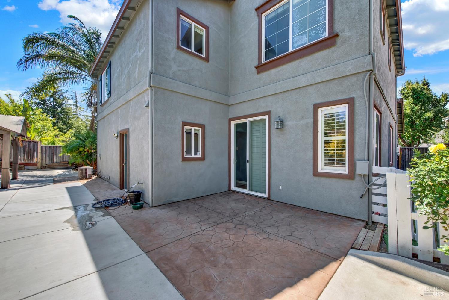 1894 Hummingbird Drive Fairfield CA 94534