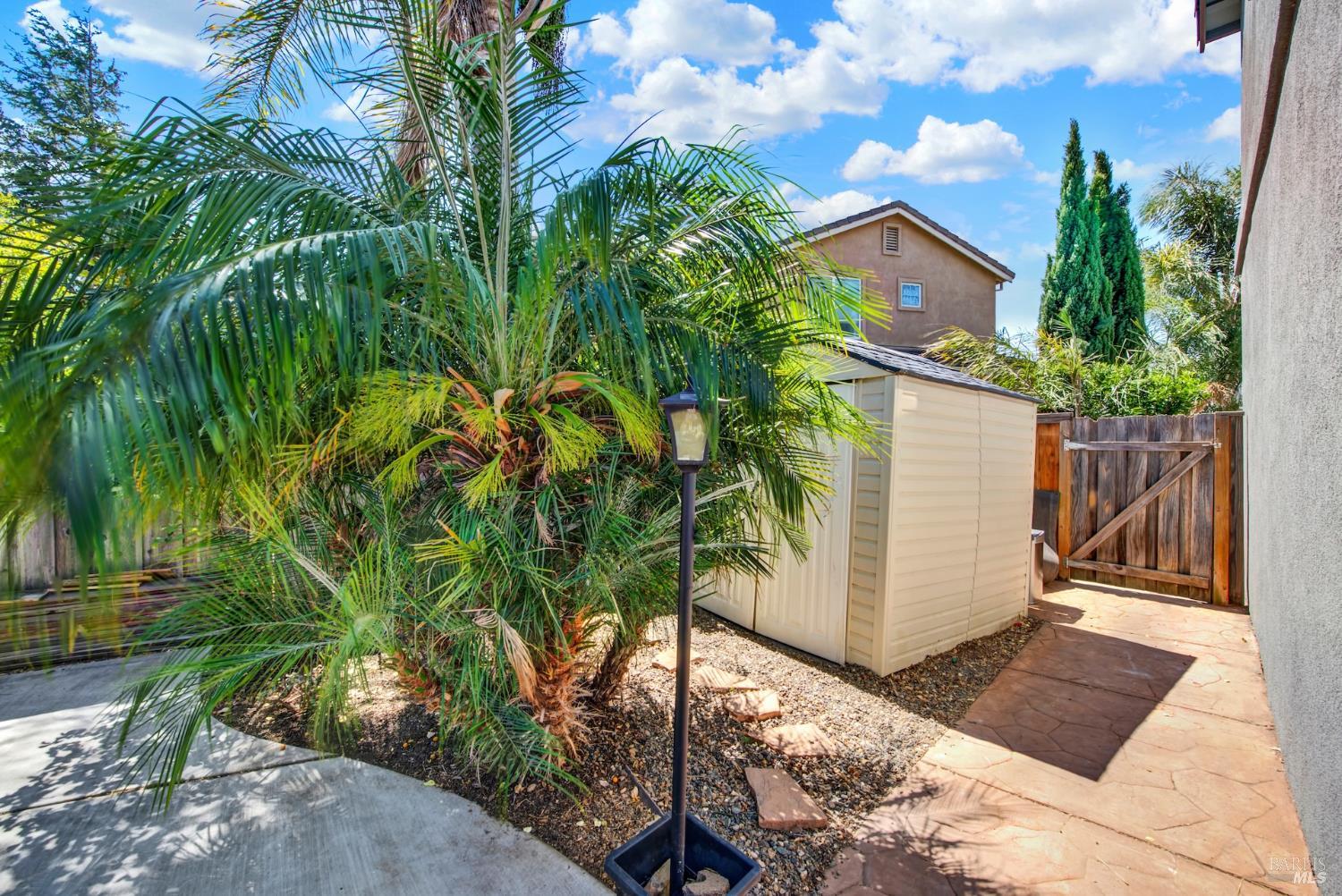 1894 Hummingbird Drive Fairfield CA 94534