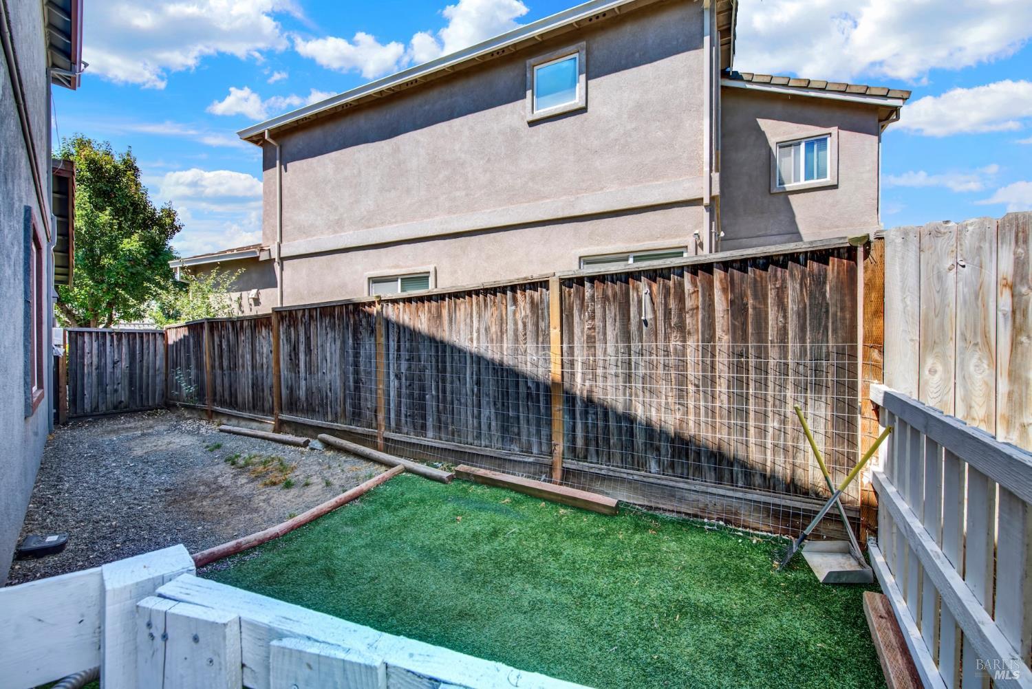 1894 Hummingbird Drive Fairfield CA 94534