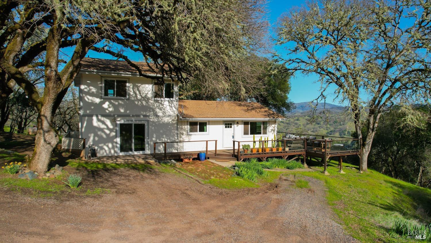 8500 Black Bart Trail Redwood Valley CA 95470