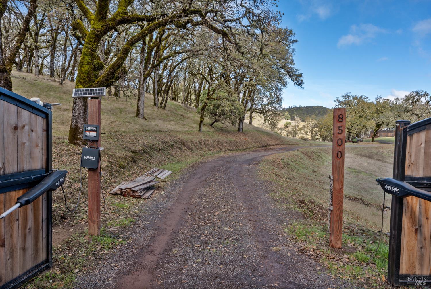 8500 Black Bart Trail Redwood Valley CA 95470
