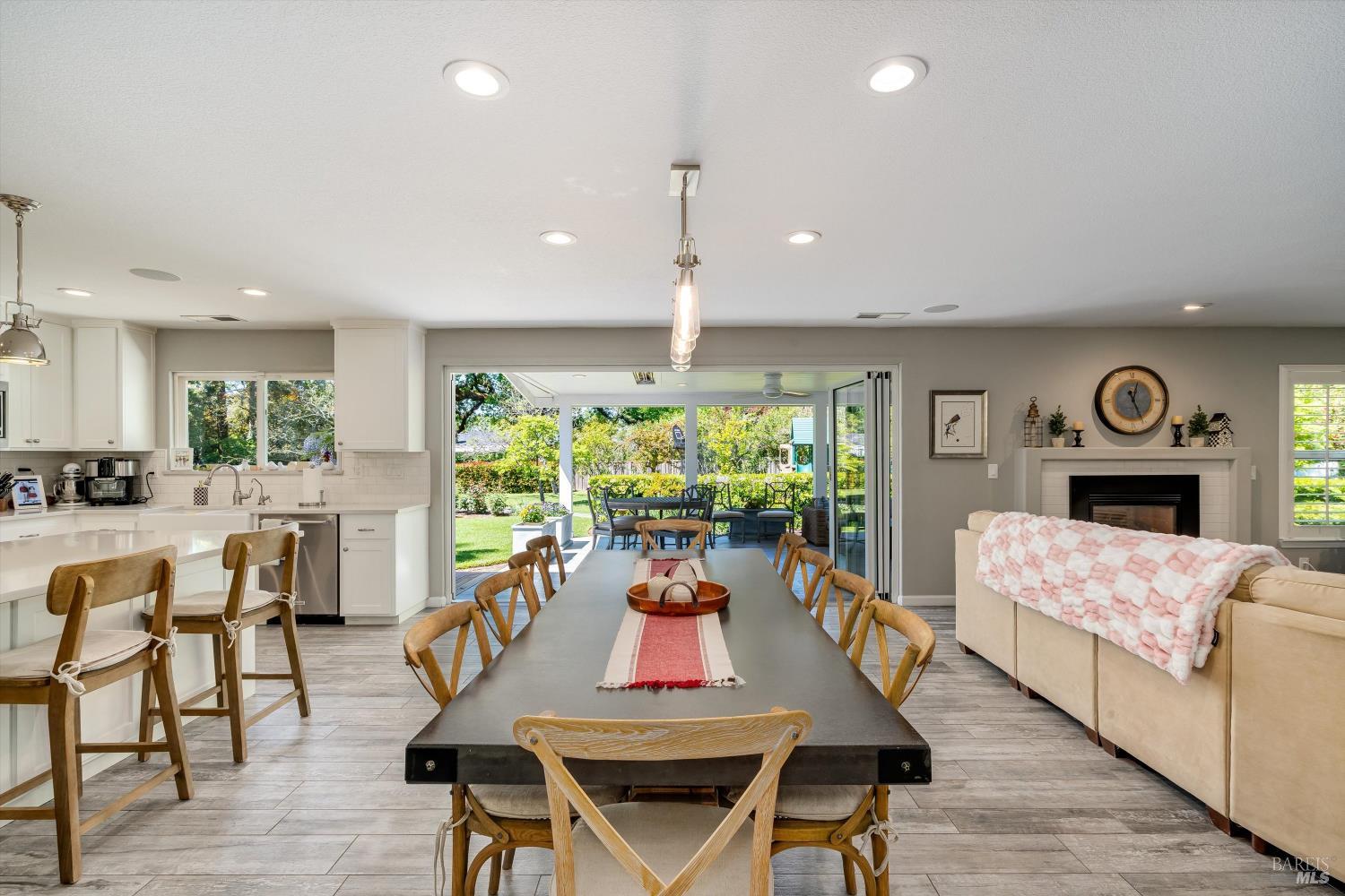 10 Oak Tree Drive Santa Rosa CA 95401