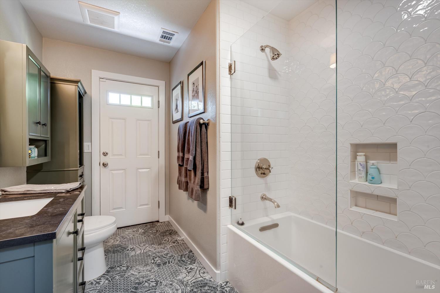 10 Oak Tree Drive Santa Rosa CA 95401