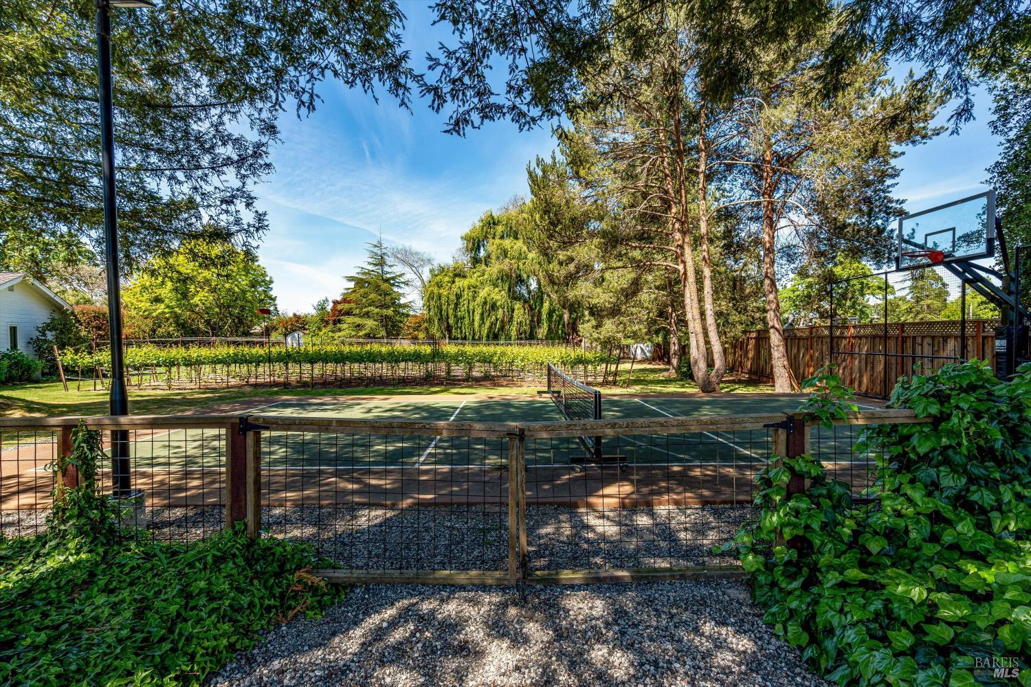 10 Oak Tree Drive Santa Rosa CA 95401