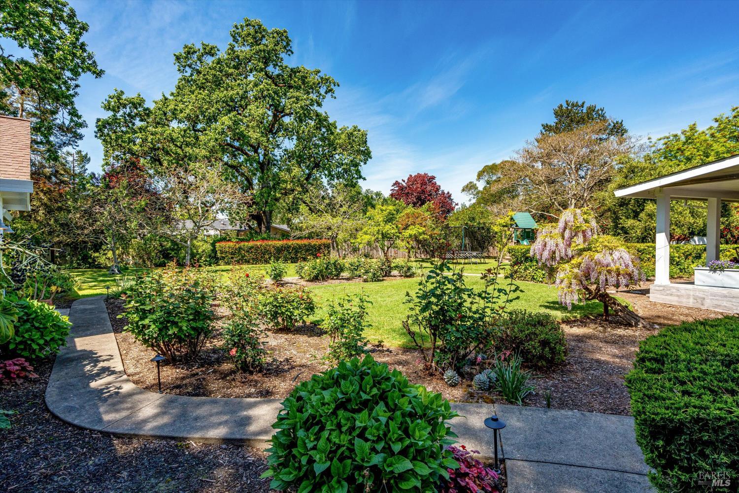 10 Oak Tree Drive Santa Rosa CA 95401