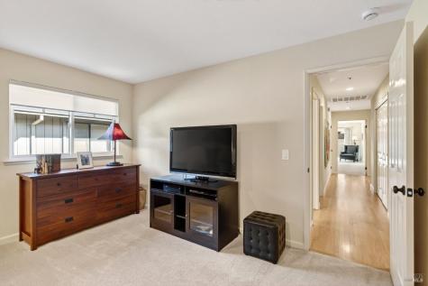412 Fairway Court Healdsburg CA 95448