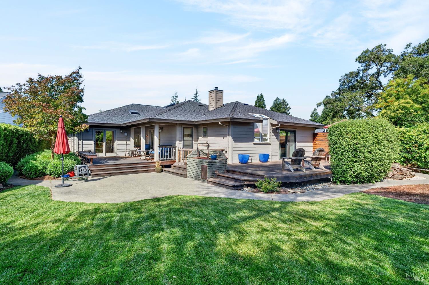 412 Fairway Court Healdsburg CA 95448