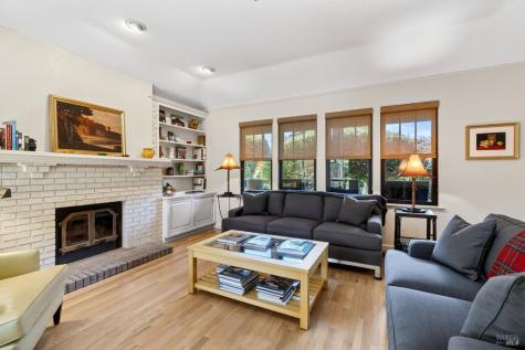 412 Fairway Court Healdsburg CA 95448