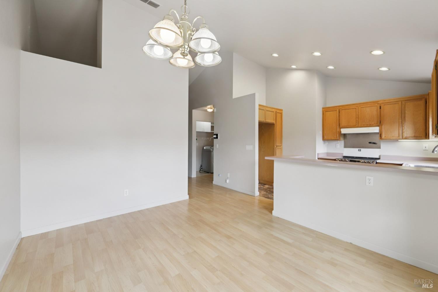 704 Bay Street Suisun City CA 94585
