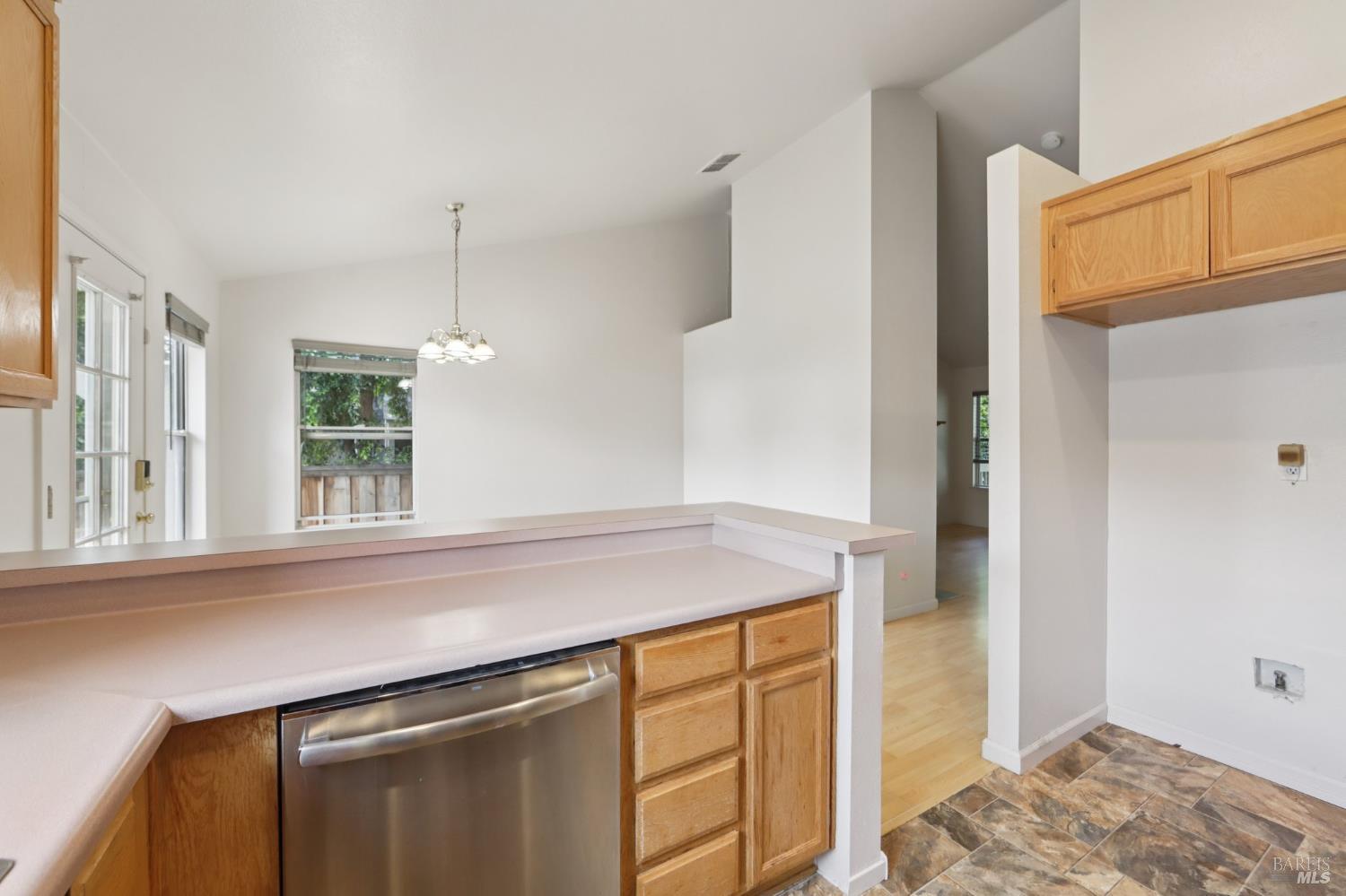 704 Bay Street Suisun City CA 94585