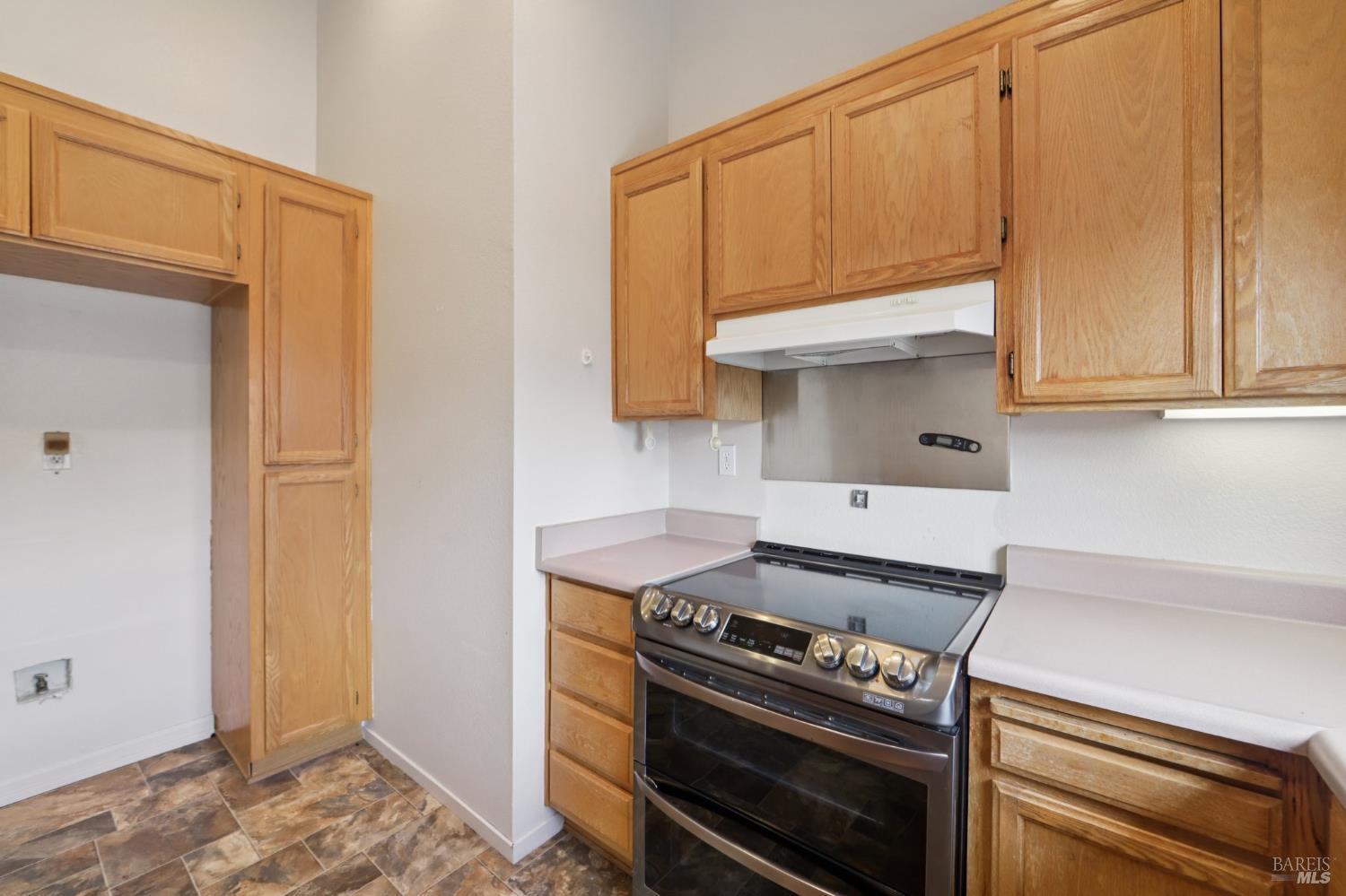 704 Bay Street Suisun City CA 94585