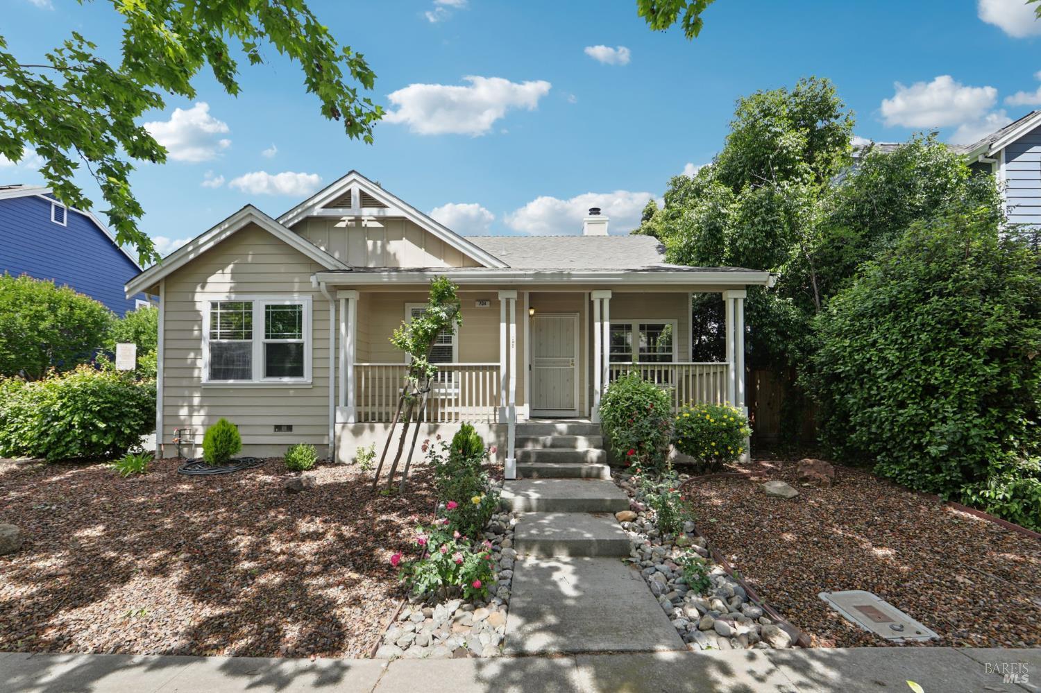 704 Bay Street Suisun City CA 94585