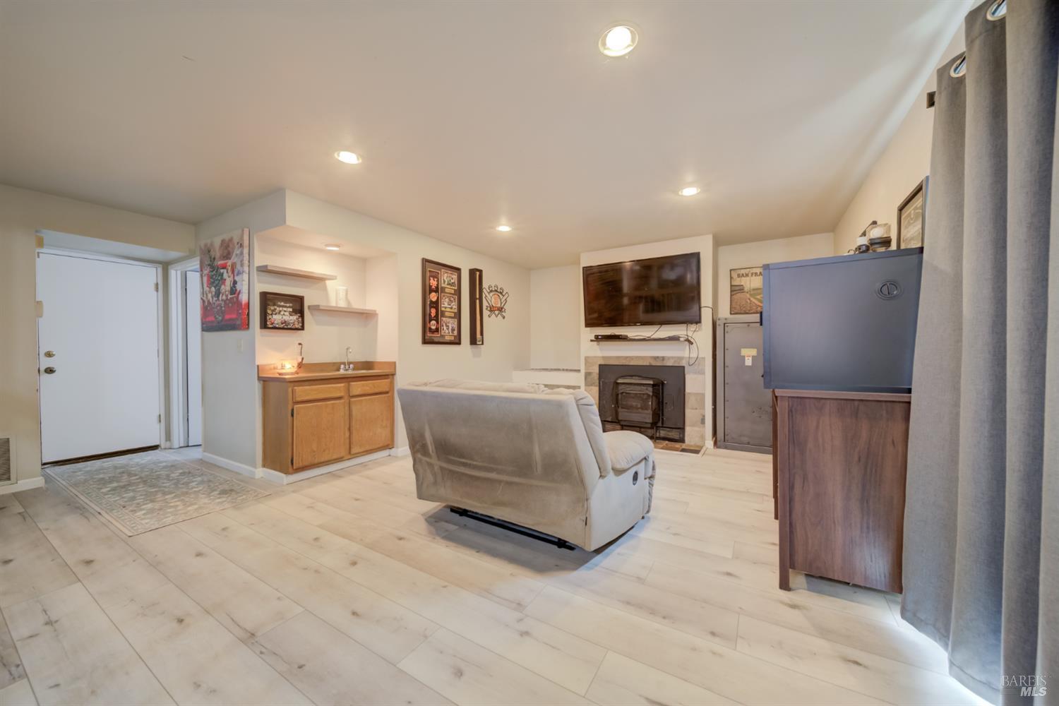 989 Suffolk Way Fairfield CA 94533