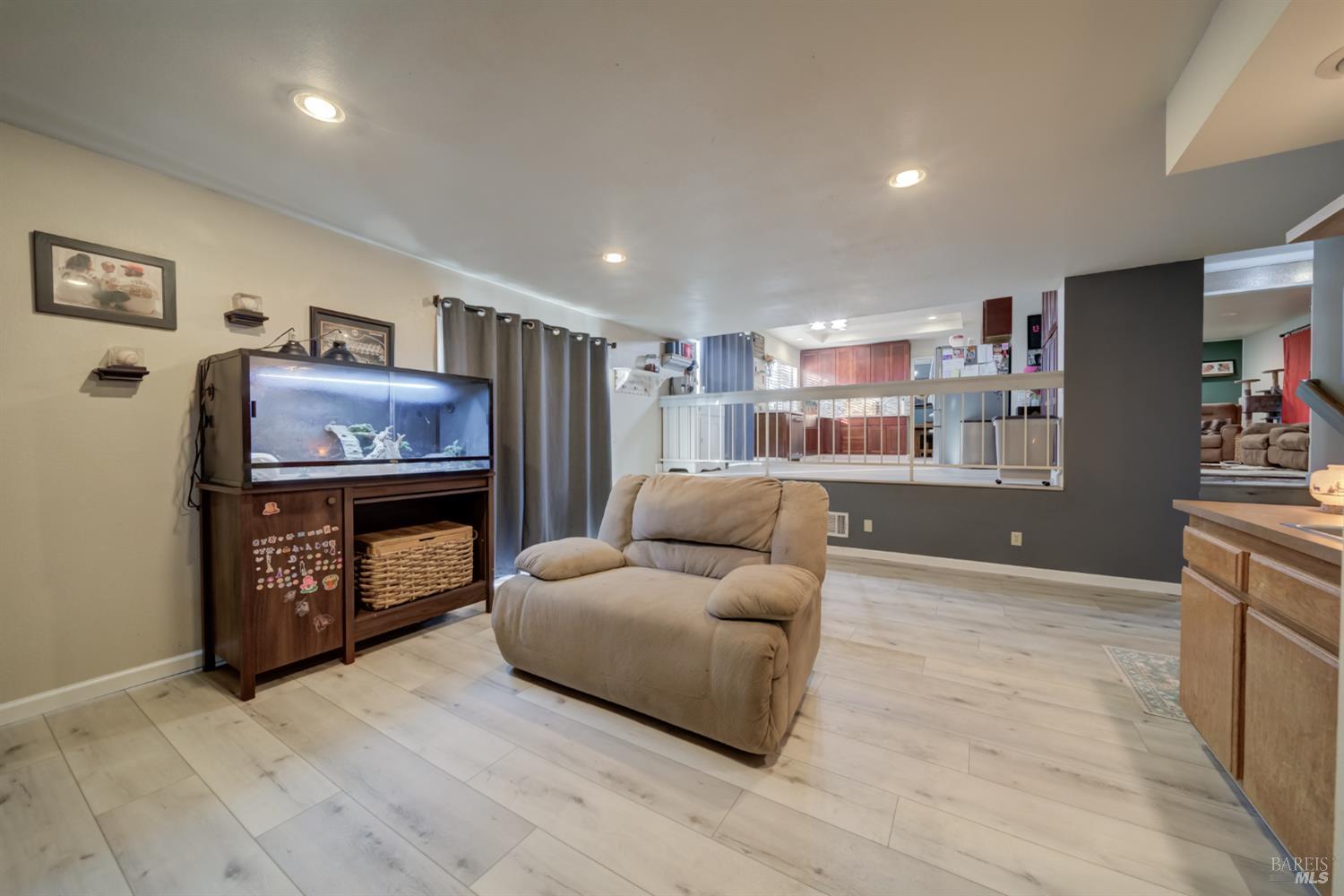 989 Suffolk Way Fairfield CA 94533