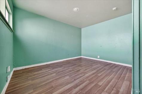 1048 San Clemente Drive Santa Rosa CA 95404