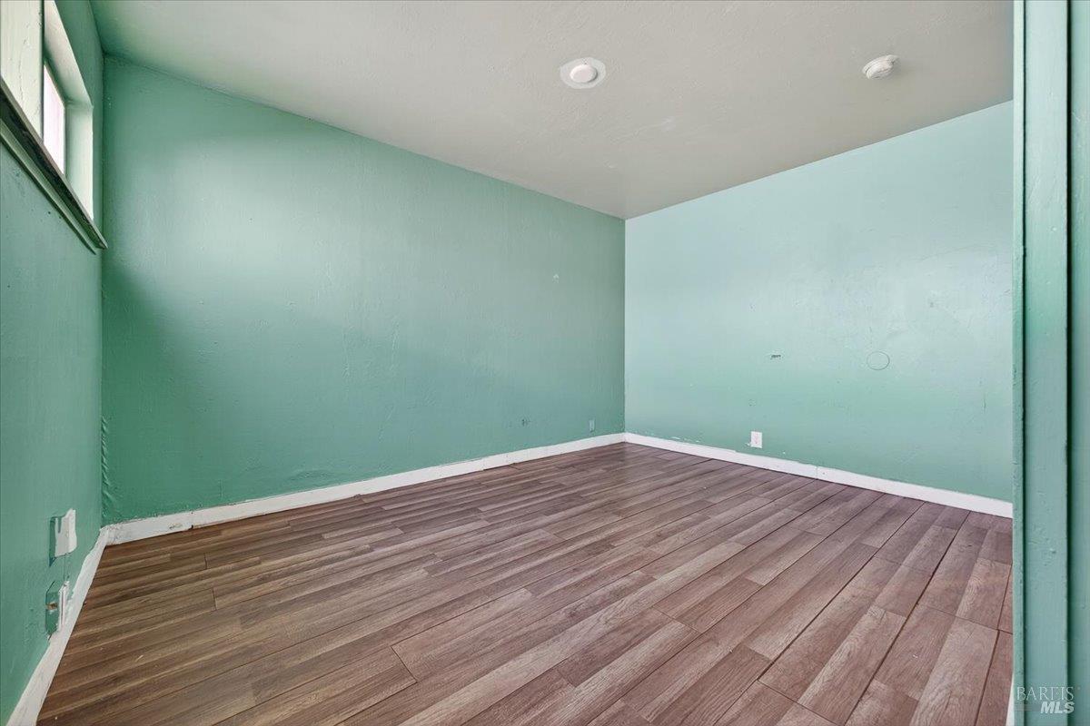 1048 San Clemente Drive Santa Rosa CA 95404