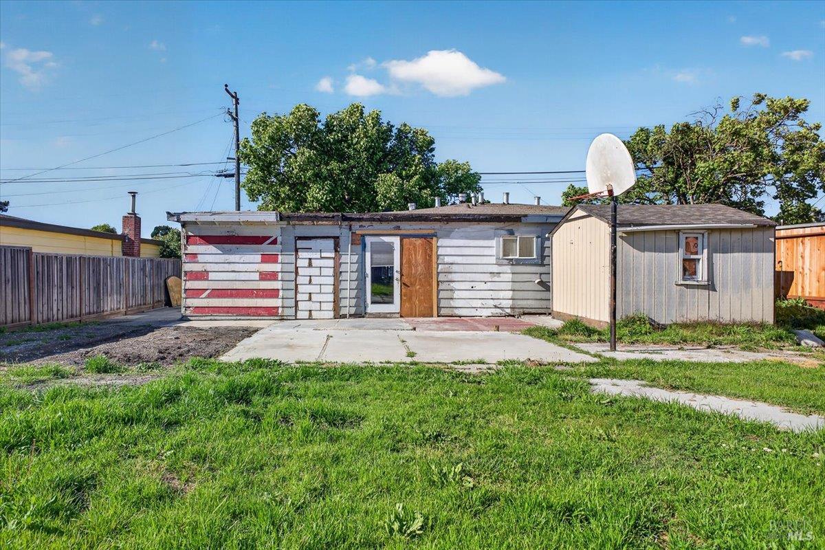 1048 San Clemente Drive Santa Rosa CA 95404