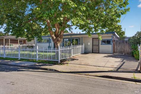 1048 San Clemente Drive Santa Rosa CA 95404