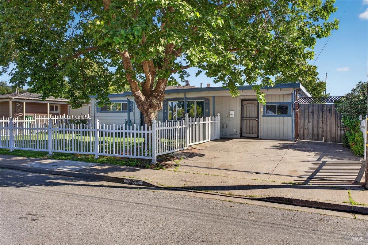 1048 San Clemente Drive Santa Rosa CA 95404