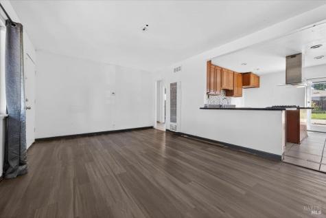 1048 San Clemente Drive Santa Rosa CA 95404