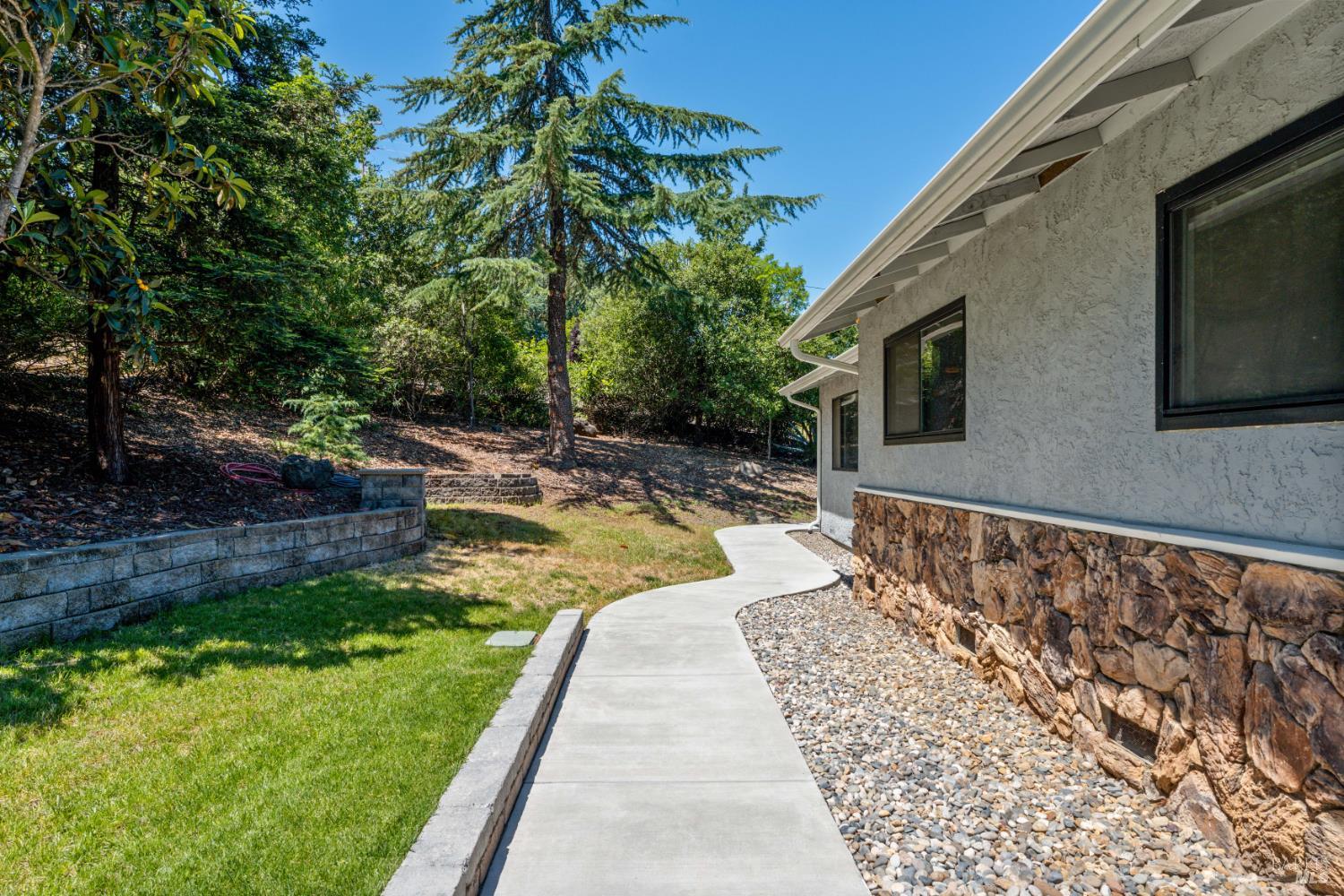 800 Riverside Drive Ukiah CA 95482