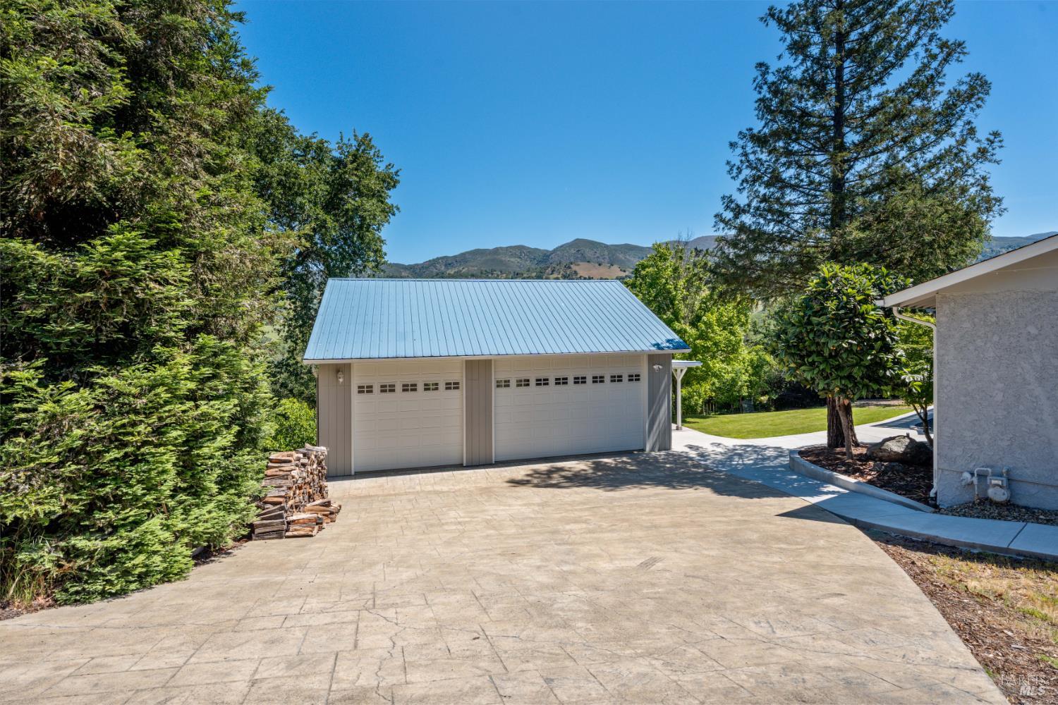 800 Riverside Drive Ukiah CA 95482