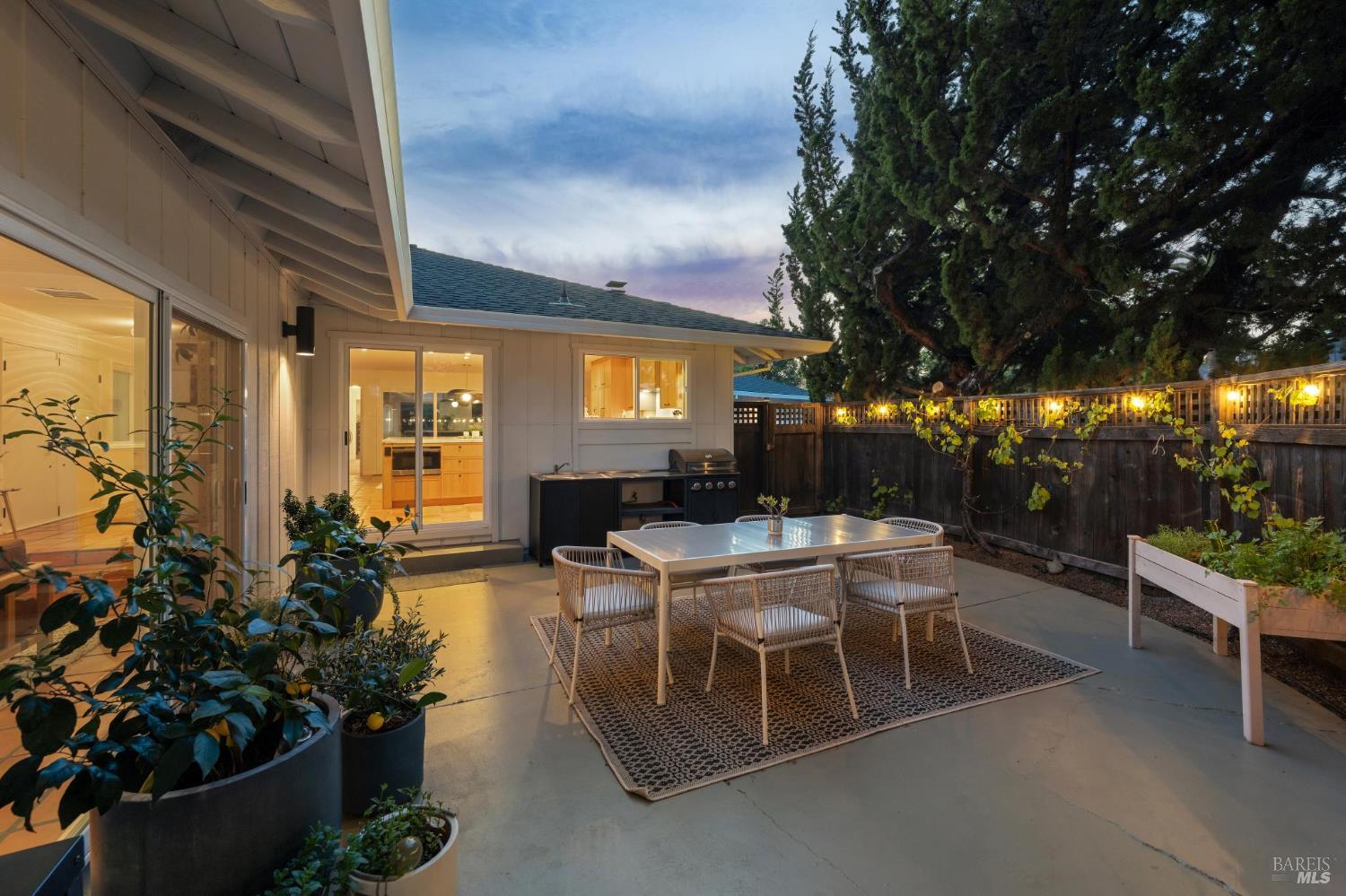 543 Avenue Del Oro Sonoma CA 95476
