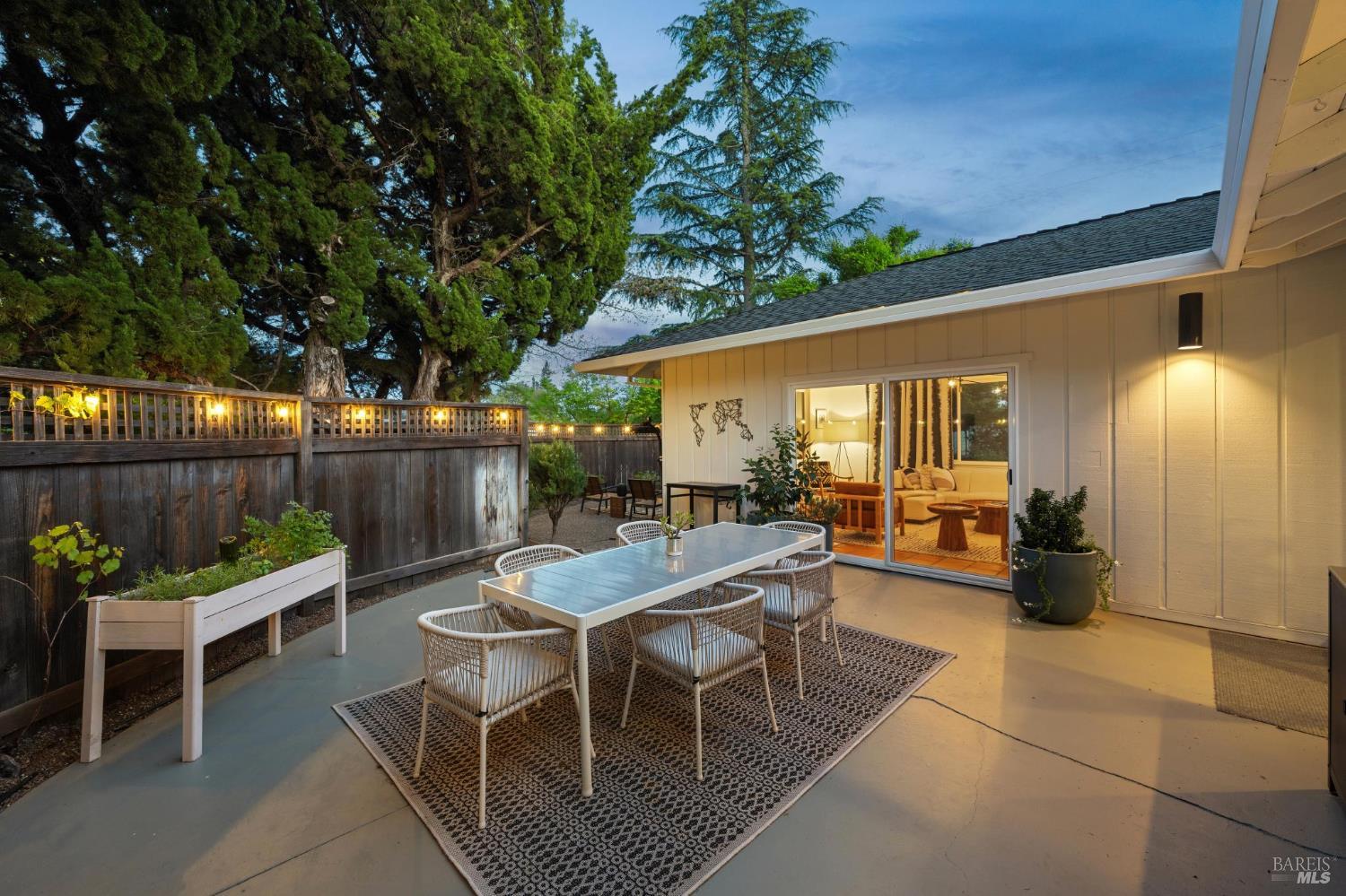 543 Avenue Del Oro Sonoma CA 95476