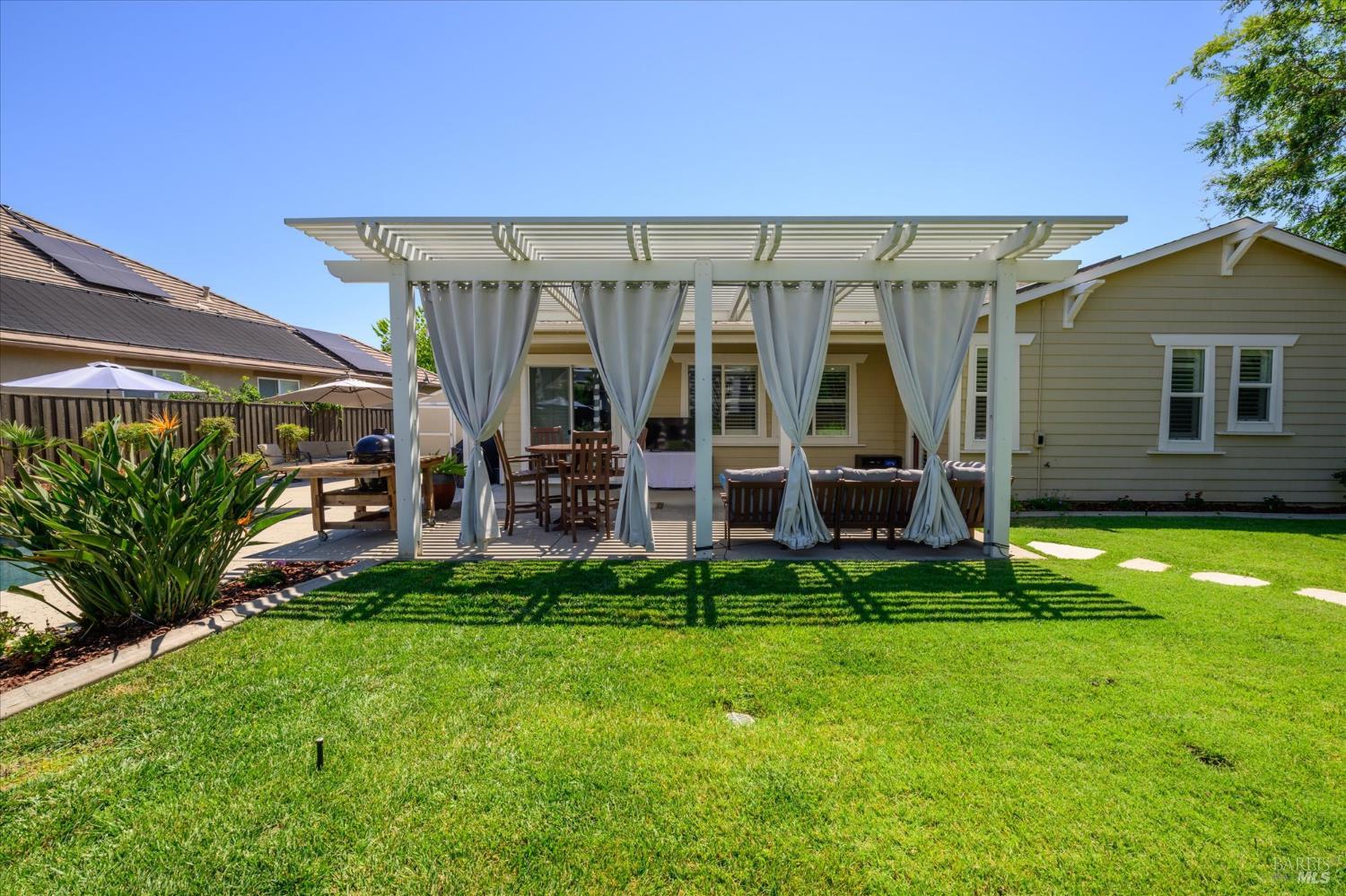 430 Longwood Place Vacaville CA 95688