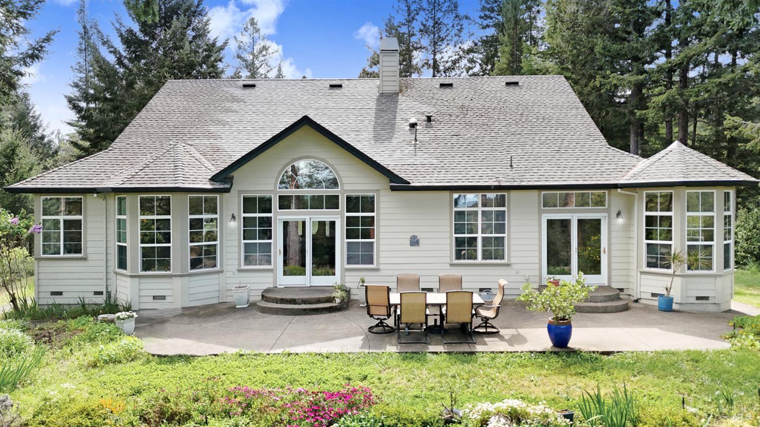 8950 Highway 116 Forestville CA 95436