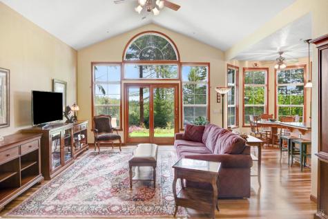 8950 Highway 116 Forestville CA 95436